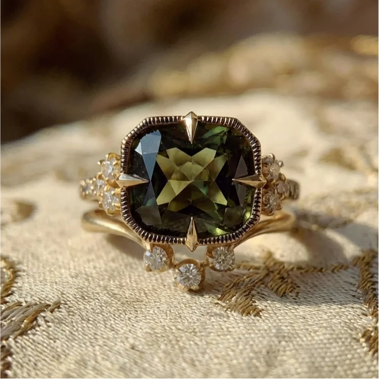Palace Emerald Ring
