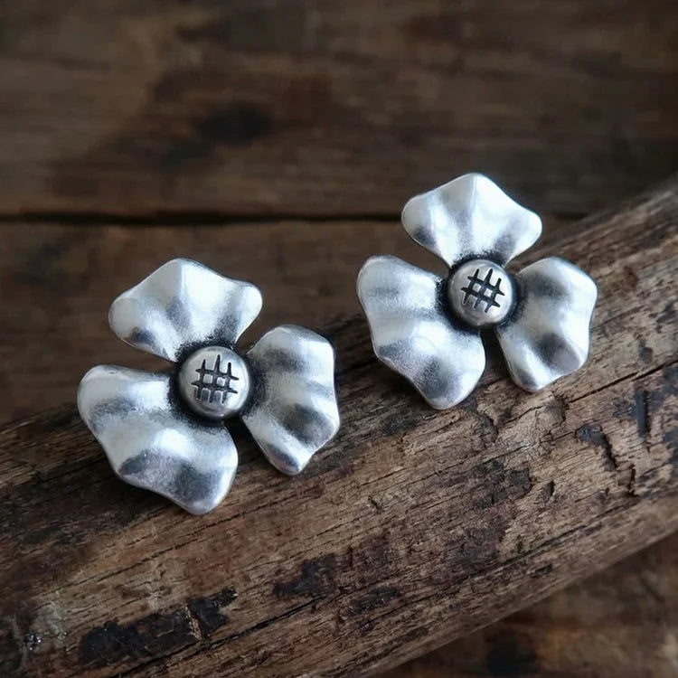 Antique Silver Daisy Stud Earrings