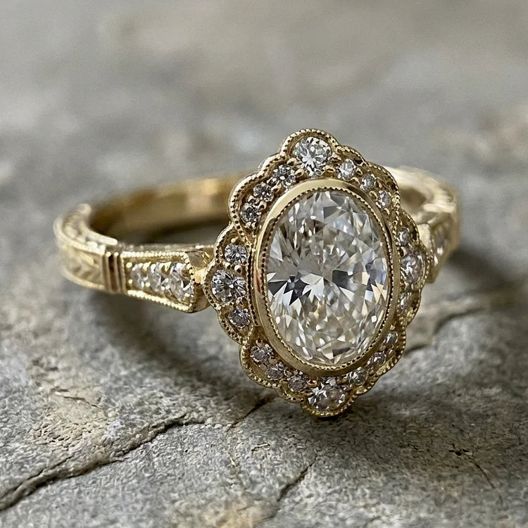 Vintage Oval Radiance Ring