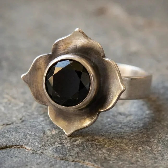 Black Flower Ring