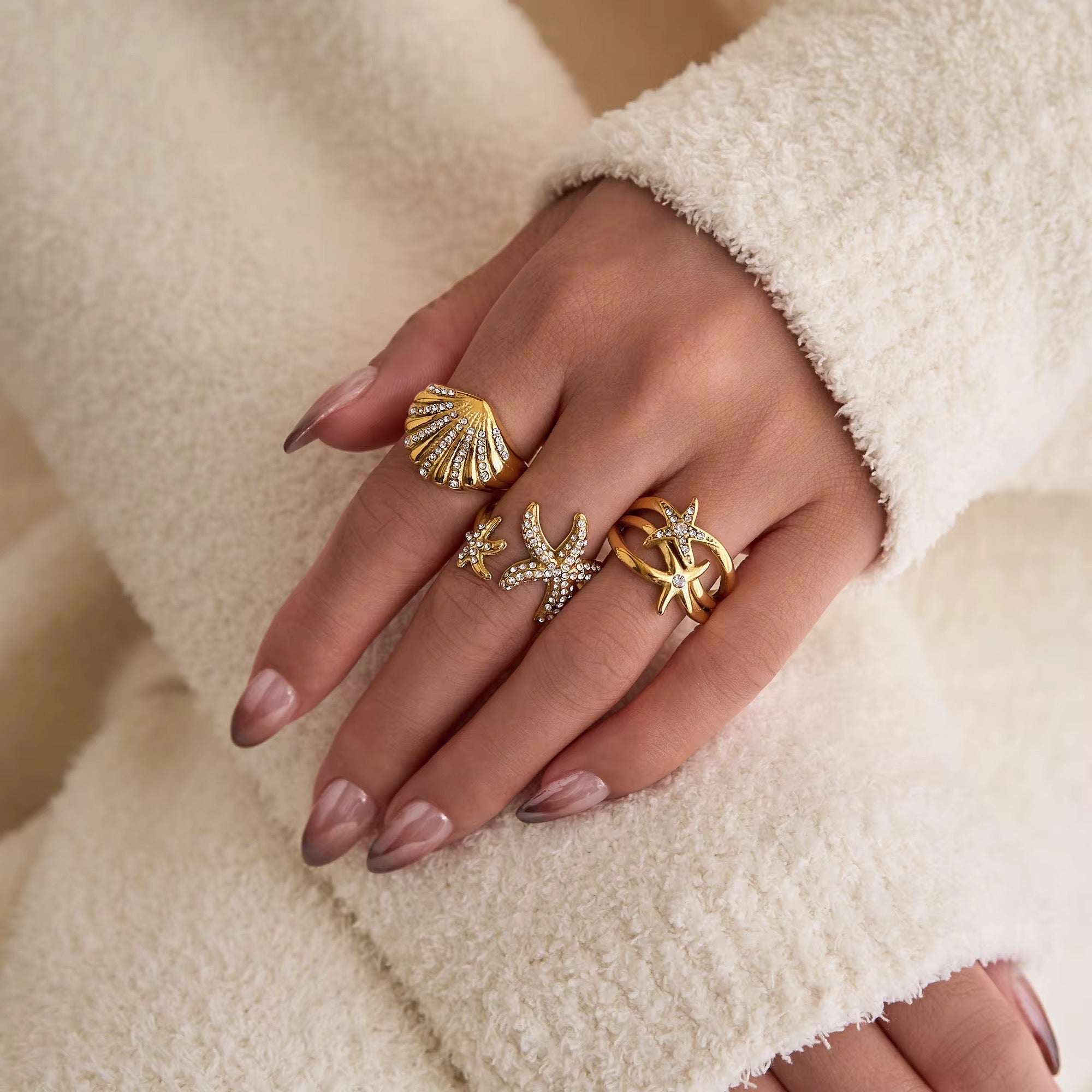 Shell Diamante Ring