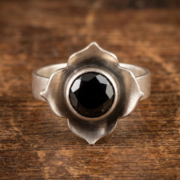 Black Flower Ring