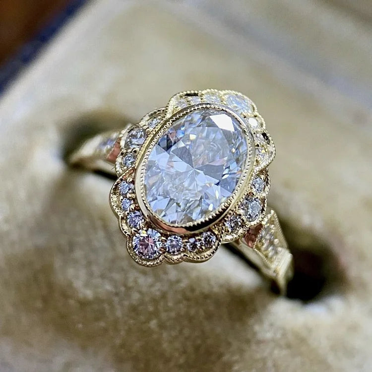 Vintage Oval Radiance Ring